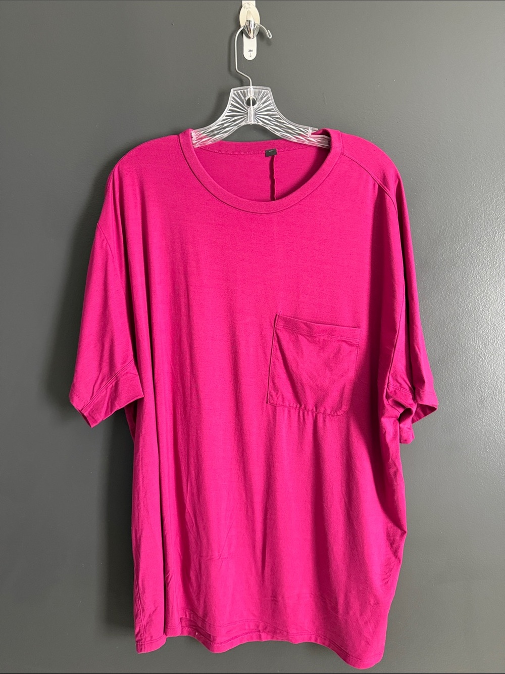 lululemon athletica Men's Pocket Tee - Fuchsia Pink